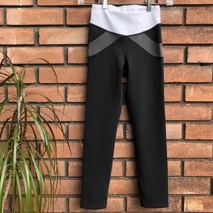 KENDALL + KYLIE black leggings